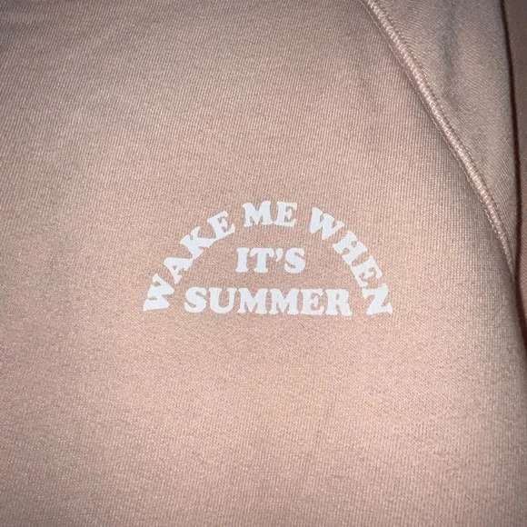 NWOT PINK “Wake Me When It’s Summer” Graphic Crewneck Sweatshirt - Pink - Medium - Picture 4 of 9
